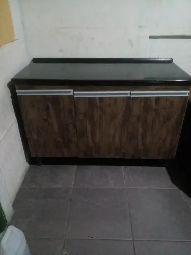 Vendo Armario três portas