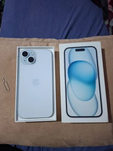 Iphone 15 azul 256GB