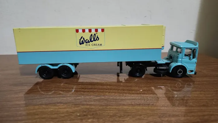 Carrinho Miniatura Caminhão Carreta Corgi Made in England Escala 1/50