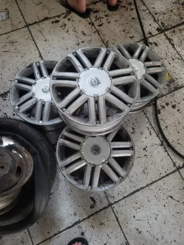Roda aro 15 de astra