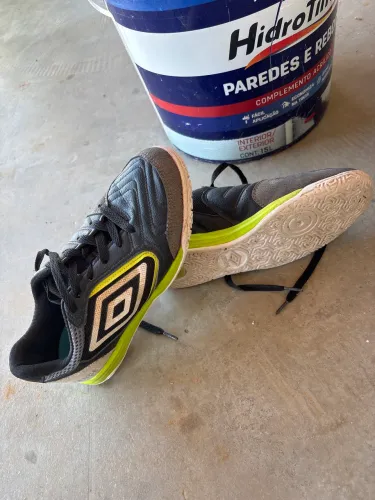 Chuteira umbro pro challenge 