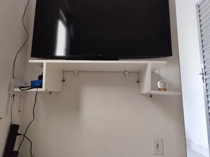 Escrivaninha mesa suspensa 85cm