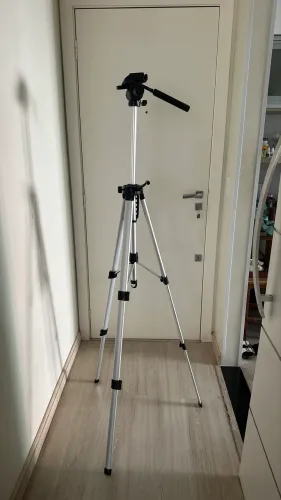 Tripé Bmax 1,70m com bolsa para carregar