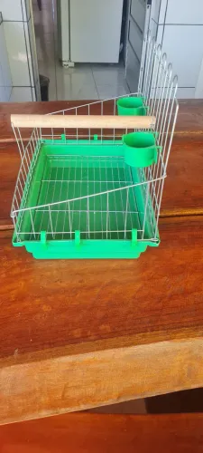 GAIOLA PARA PAPAGAIOS/CALOPSITAS/MARITACAS