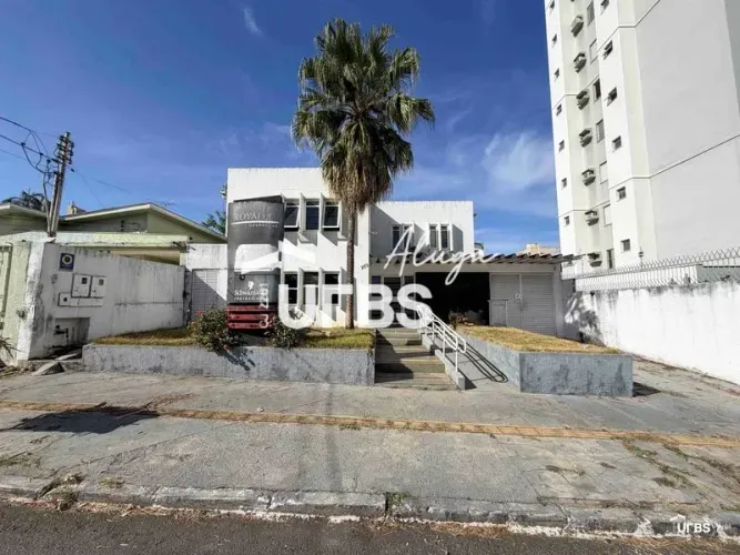 Sobrado Comercial no Setor Aeroporto - Goiânia - GO