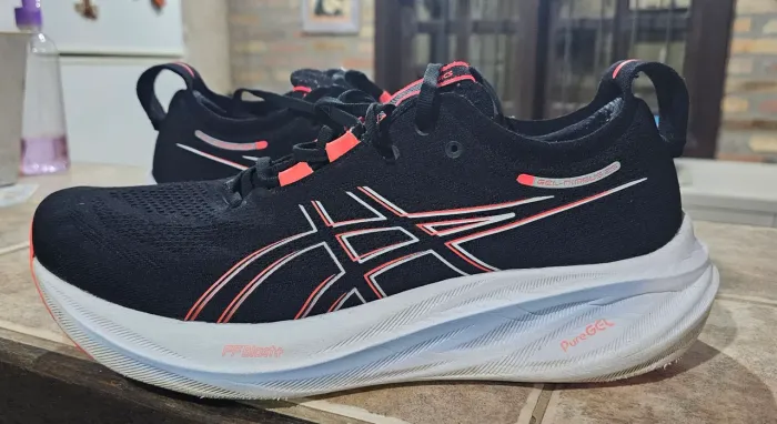 Tênis Asics Nimbus 26 44BR