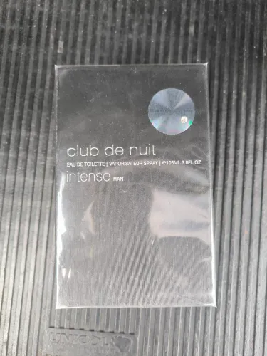Club the Nuit Intense