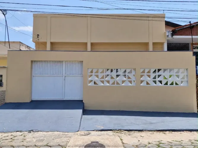 |CASA NO CENTRO
