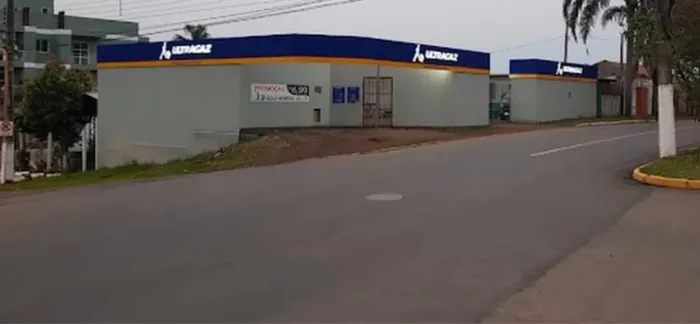 Aluga-se imóvel comercial, excelente ponto