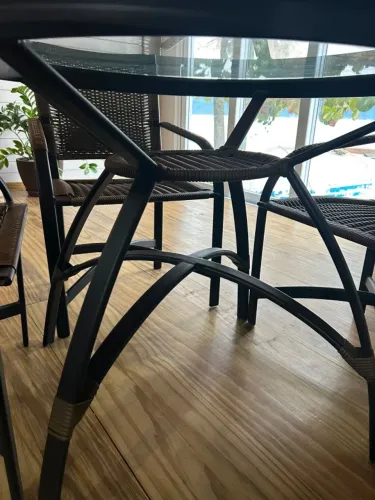 Mesa com cadeiras