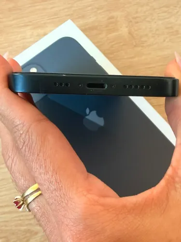 iPhone 13 - 128 GB