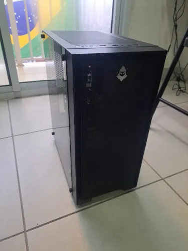 Gabinete Gamer com fonte 