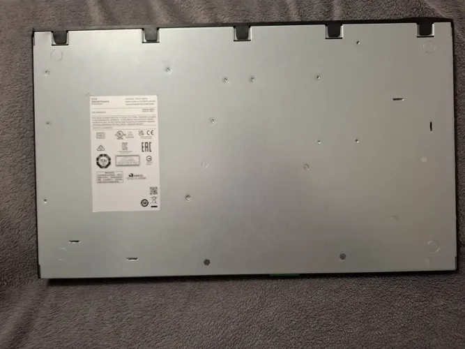 Switch Ethernet Hewlett Packard Enterprise, modelo JL827A.