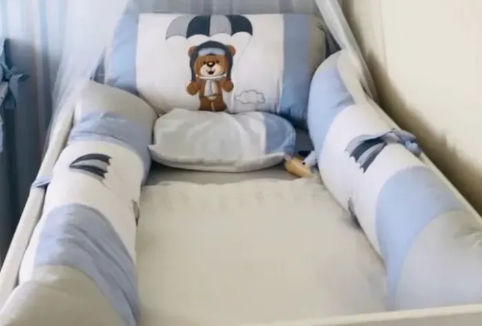 Kit berço menino ursinho aviador 