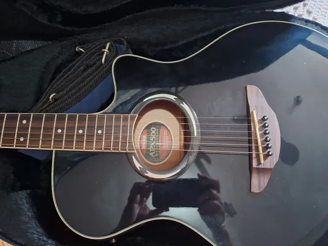 Violão Yamaha apx500