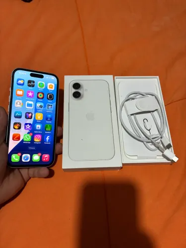 iPhone 16 128GB