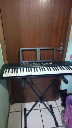 Teclado Yamaha PSR-F52