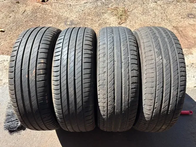 Pneus 185/60 R15 Michellin 
