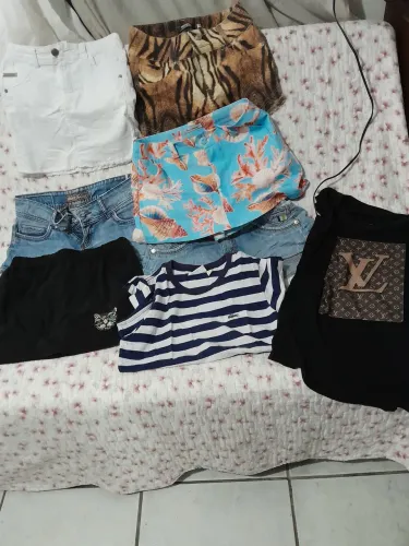 Vendo várias peças de roupas.t para brecho tudu de marca