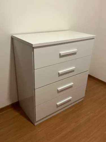 Cômoda nova 