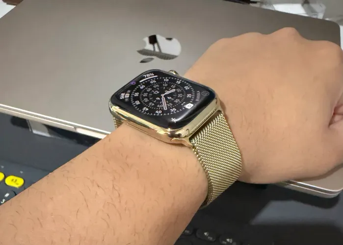 VENDO: Apple Watch Series 9 Premium - Aço Inoxidável Dourado (Celular)