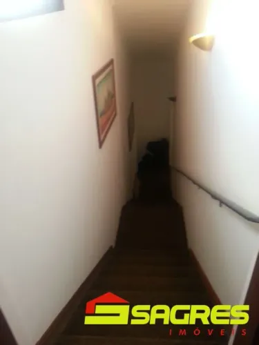 Venda - Sobrado 220 m² com 04 quartos e 03 vagas na Vila Leonor