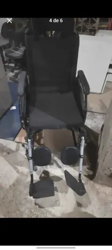 Cadeira de rodas reclinável