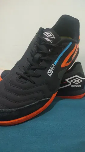 Tênis Indoor Umbro Pro 5 Bump Club