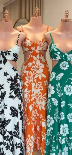 Vestido longo laranja com flores off white tamanho P | LEIA A DESCRIÇÃO!