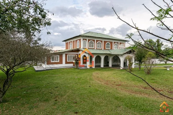 Casa à venda no Jardim Buenos Aires em Ibiporã, com 5 quartos, com 430 m² por R$ 2.500.000