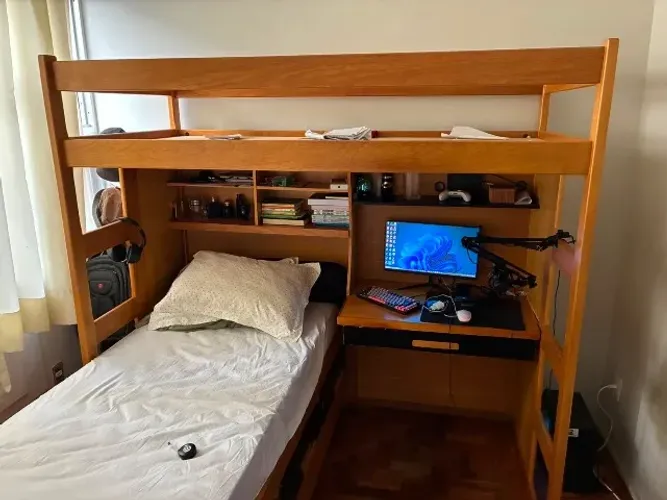 CAMA BELICHE COM MESA E LUZ 