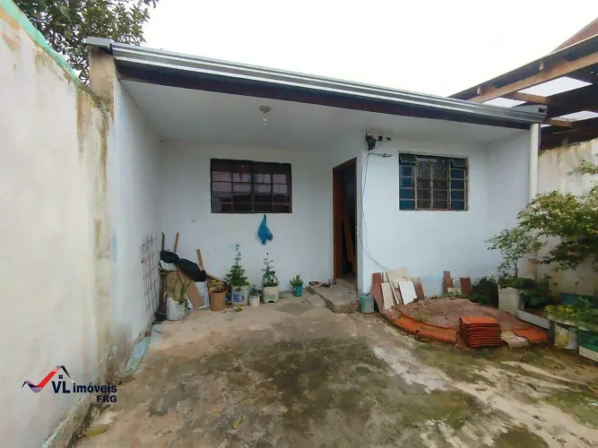 Casa á venda com 2 quartos no Bairro Estados em Fazenda Rio Grande - PR