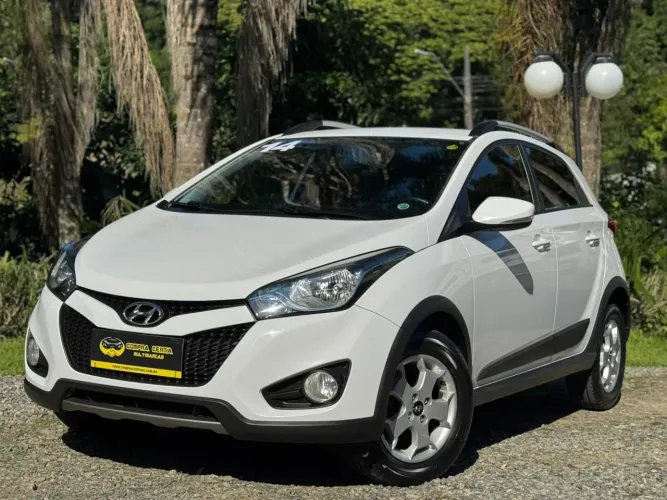 Hyundai HB20X Premium 1.6 Flex 16V Aut. 2014