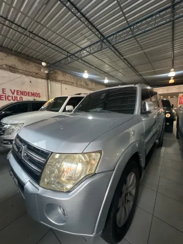 Mitsubishi Pajero HPE Full 3.2 4X4 T.i.dies. 5P AUT 2010