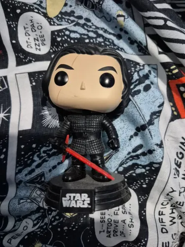 Funko Pop! Kylo Ren Star Wars sem caixa
