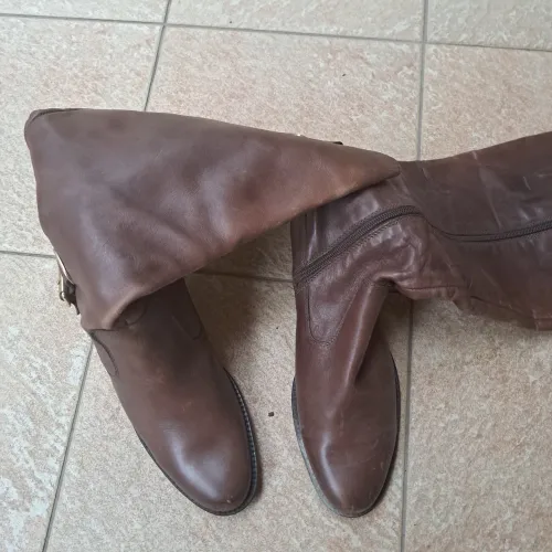 Bota cano longo 50,00