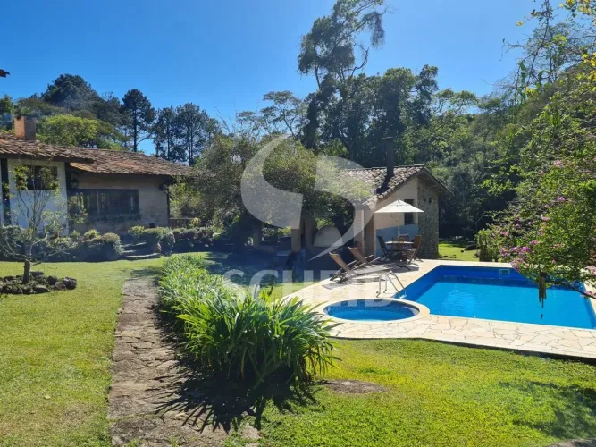 Sítio dos sonhos com 10,8 hectares em Joanópolis - Serra da Mantiqueira