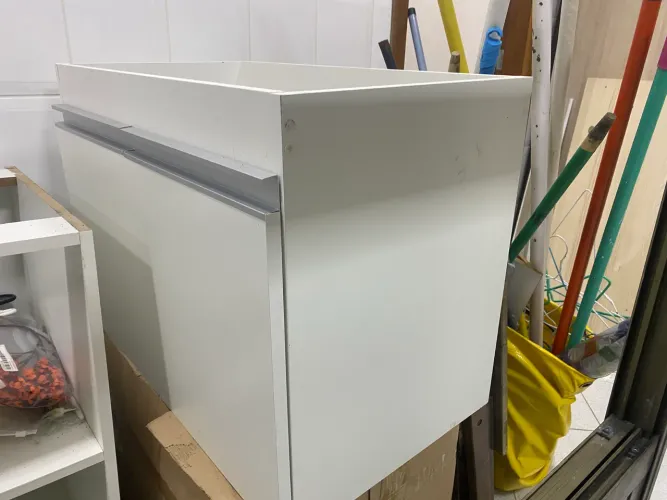 Mini armário para banheiro