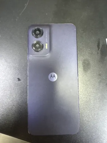 Moto G 35 tela trincada  pra sair hj 250