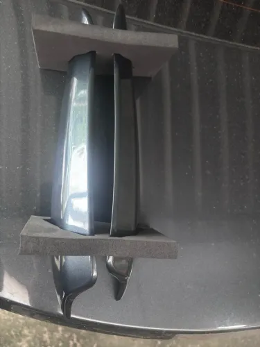 Par protetor para-choque traseiro Honda City EX 2026 cinza basalto.