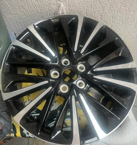 Roda Corolla Cross xRX Híbrido 