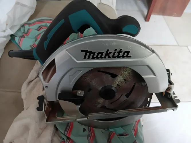 Serra circular makita
