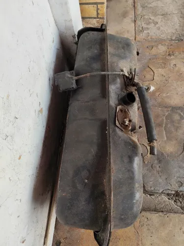 Tanque de combustível L200