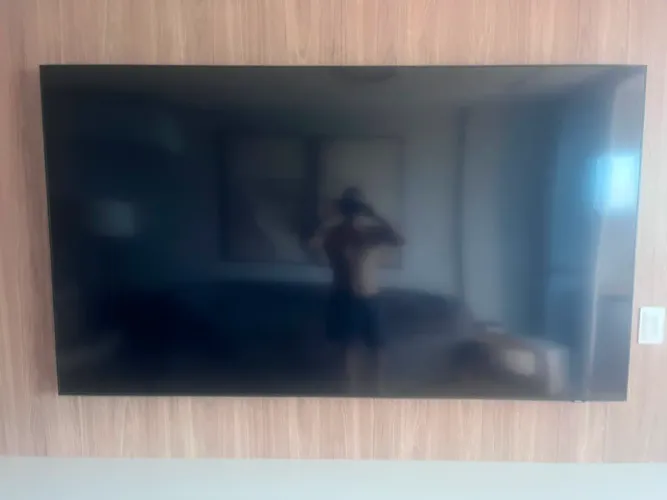 TV Samsung 85 polegadas com defeito no display 