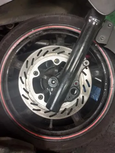 Roda dianteira da citicon 300