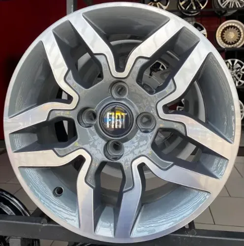 Rodas Fiat Idea Sporting aro 14 