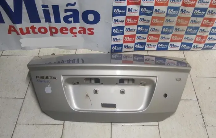 Tampa traseira Ford Fiesta Sedan 2009