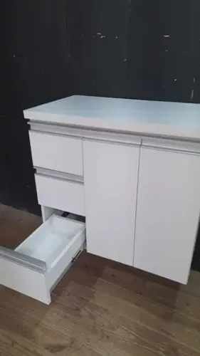 Vendo armario de banheiro novo em mdf