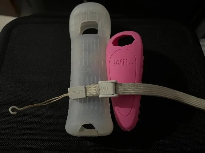 Capa para controle Wii + Nunchuck Rosa e Alça de segurança
