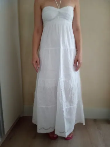 Vestido branco em tecido algodão laise bordado marca Dress To tamanho P
